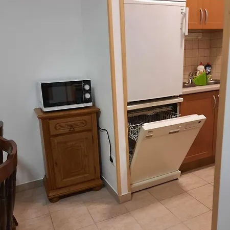 Appartement Moderne In Buekfuerd Mit Gepflegtem Garten Bük